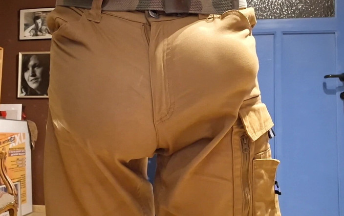 Monster_Meat_: Große Beule in der Hose