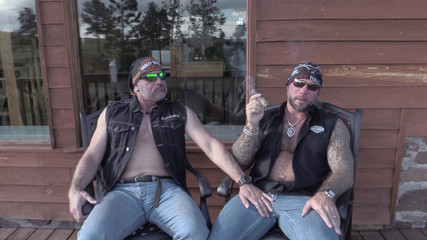 MasculineJason - Jason Collins: 杰森柯林斯两个骑自行车的人在山上！