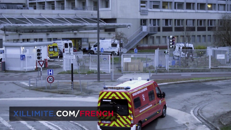 French girls at work: Hot nurse is interested by the doctor