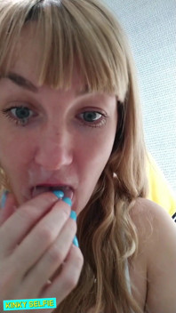 Kinky Selfie - Shopping Cum Swallow in Fitting Room