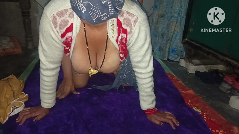 Kavita69: Ta macocha jest mamuśką z dużym tyłkiem, która zawsze lubi...