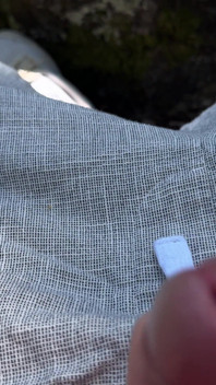Une Fille À Gros Cul Prend Sa Bite Au Point De Vue - Sexe En Public Tellement Risqué