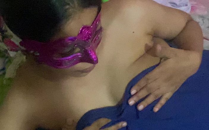 Arabicqueen: Indisches bhabigirl möpse und muschi-show