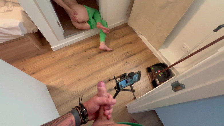 LaraRussian Doll: भाग्यशाली आदमी हस्तमैथुन करता है जबकि उसकी प्रेमिका अश्लील वीडियो शूट करती है !!