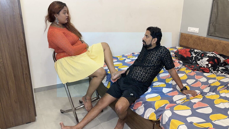 Golupaa: その女の子は、セックスをするために男の子を雇ったのだ。