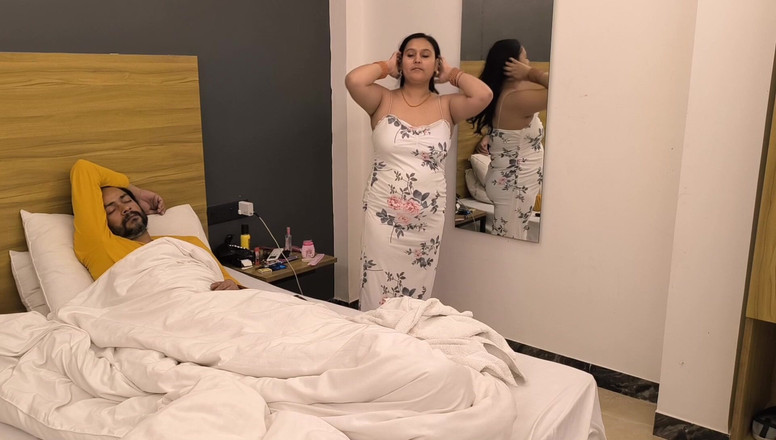 Desi chudai hub: देसी लड़की पूजा बेबी सुबह का शॉवर लेती है