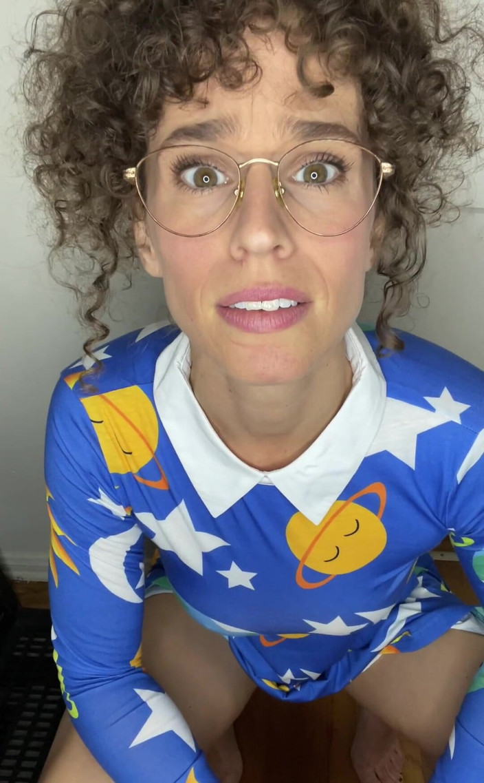 VibeWithMommy: 좋은 자지 빨아주는 법을 가르쳐주는 Rizzle 씨!