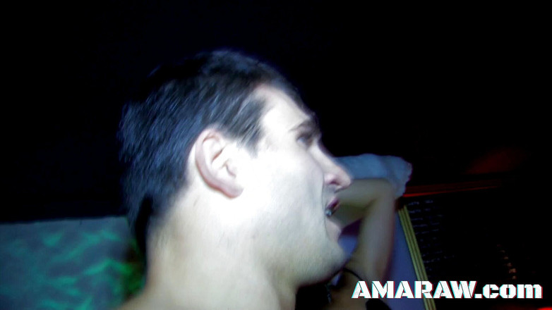 Amaraw: 小奶子Shana Spirit和一个黑发小妞玩3P