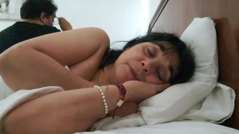 Mommy big hairy pussy: MILF Mendapat Belaian Dan Pukulan Dubur Yang Keras Tetapi Kaya