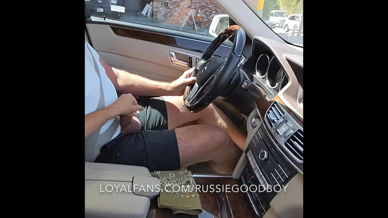 Russie Goodboy: Sání velkého čůráka nevlastního otce Jay Taylor v autě a parku