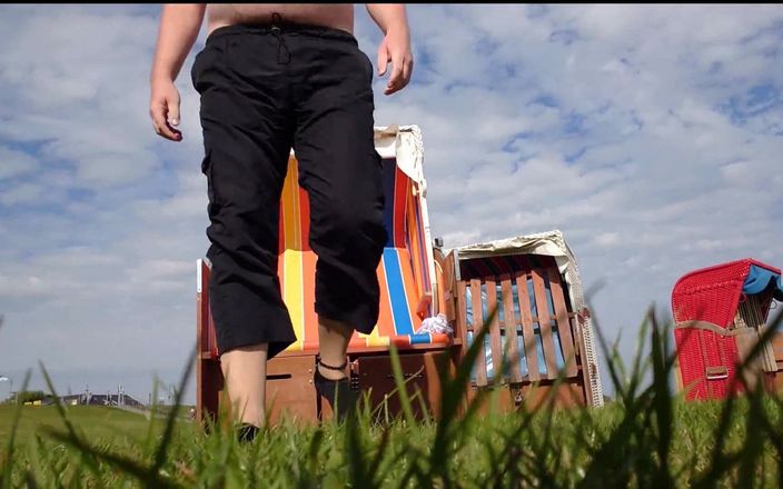 Carmen_Nylonjunge: My Beach Chair on Vacation 2019 - 1 Wangerland
