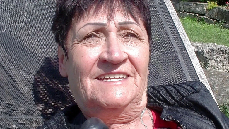 Private Lustpigs: La nonna ama il suo giovane e duro cazzo