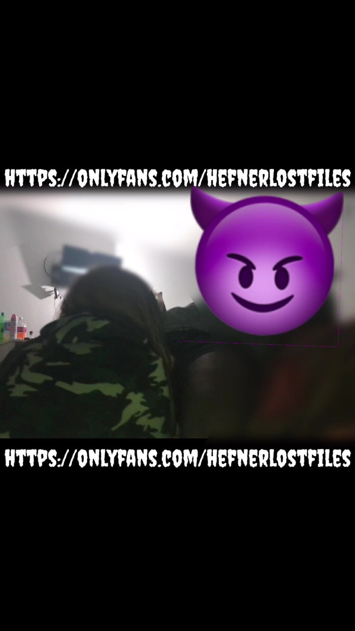 PlayboyHef: Cornudo da mamada Su novio estaba enojado