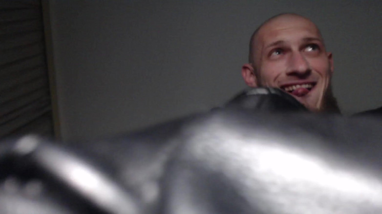 Hunky time: Dominanter papi in leder