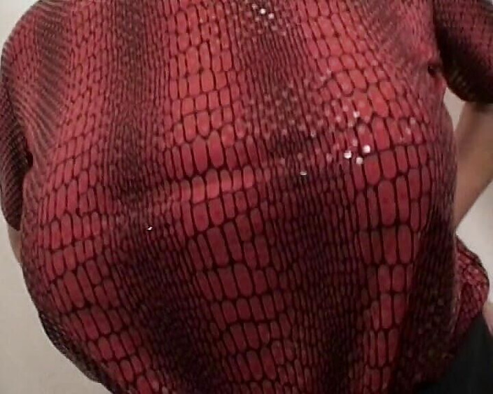 German Homemade: O curvă matură sexy din Germania are parte de penetrare...