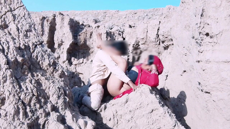 Abida sexy: Fosta soție desi sexy se fute dur pe la spate