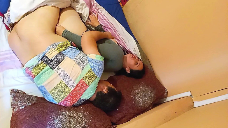 BBW Kelly Mom: 朝に義理の息子と性交する継母朝に義理の息子と性交する継母