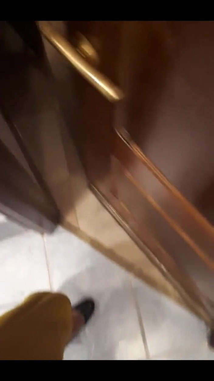 FrauleinP: Nu am o șansă de a face pipi astăzi, așa că...