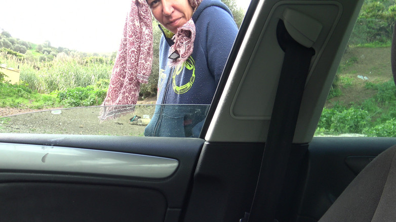 Souzan Halabi: Eine türkische amateur-cuckold-ehefrau in Izmir abholen