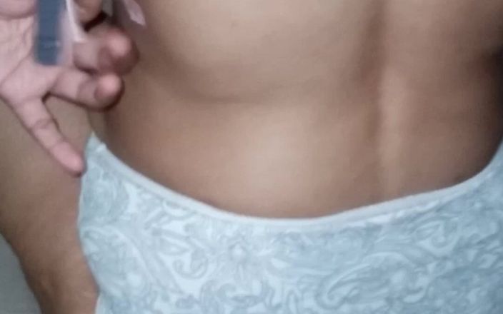Sexy Yasmeen blue underwear: I Orgasmed While Wearing a Bra
