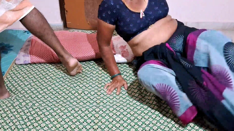 Desi mature: Sexo real com uma madura com uma buceta grande