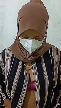 Guru hijab masturbação