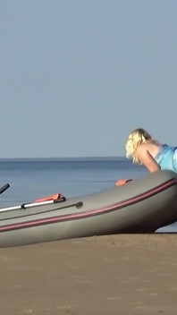 Boatman Fucked a Hot Tourist