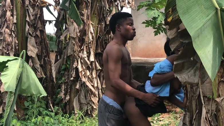 Amateur Teen Studio: मुझे कक्षा में देर हो गई है, Pls मुझे घर भेजने के बजाय मुझे चोदती है