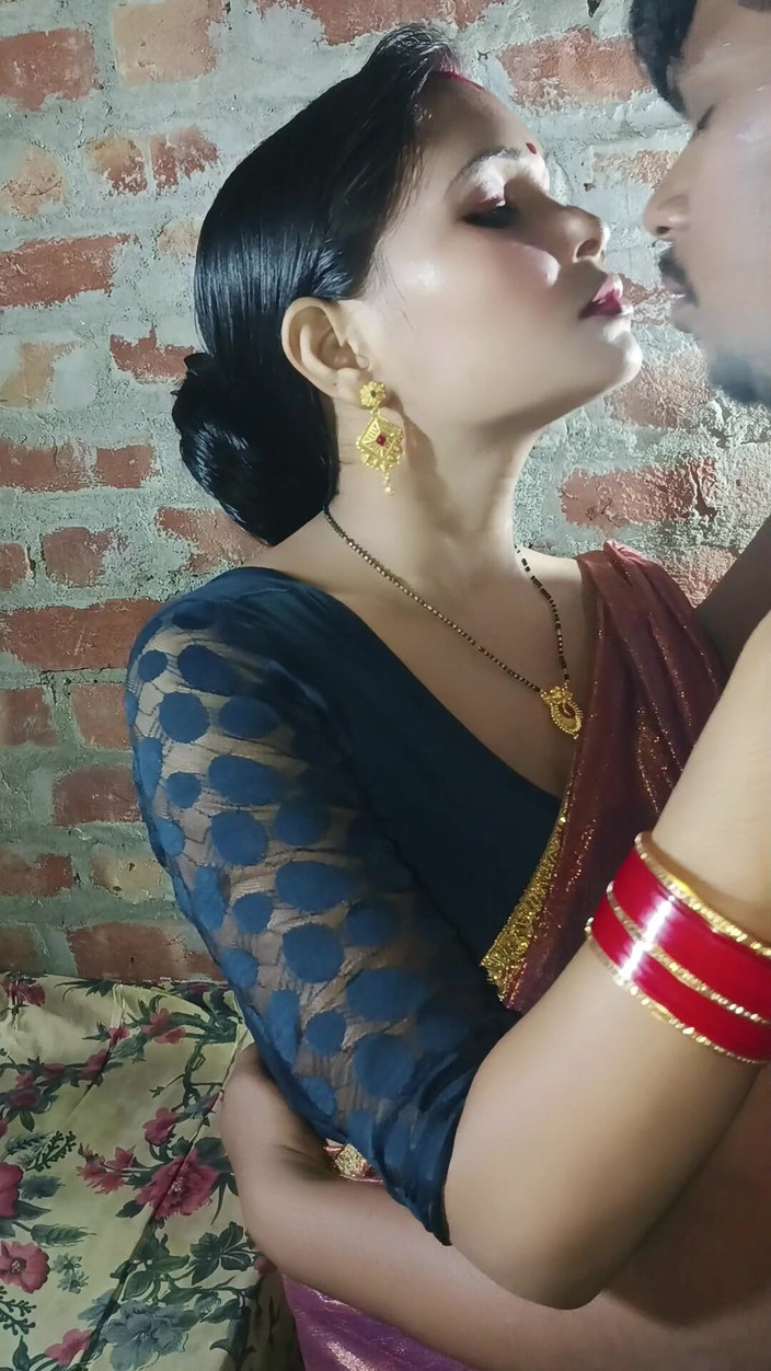 Renudbf: Políbil jsem sexy manželku mého přítele tak moc, že její vagína...