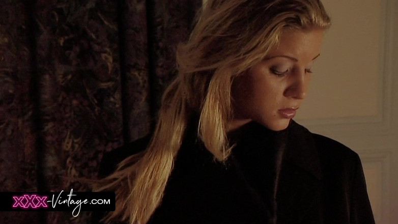 XXX-Vintage: Anální Trio Super Sexy s Monikou Sweetheart a Melanie Coste