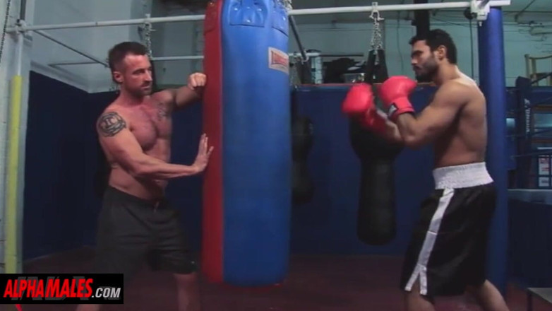 AlphaMales: Alphamales - Aplecare și linge spermă