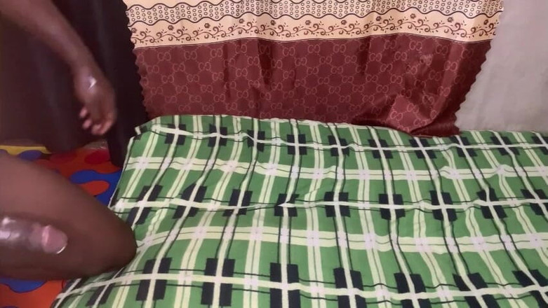 WildFreakBottom: Відео від першої особи: трахаю дупу раком, поки мій хлопець не кінчає на мою тугу дірку