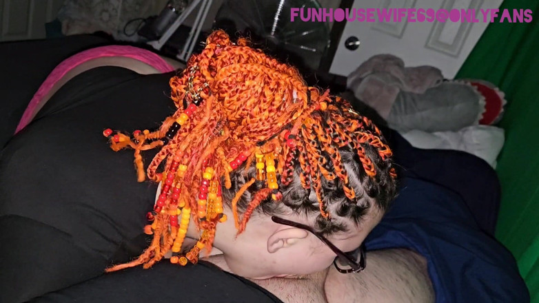 Funhousewife69: Culotte rose, avalage de bite et éjaculation