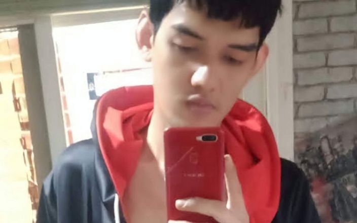 Boy wow: Caliente asiática twink se masturba
