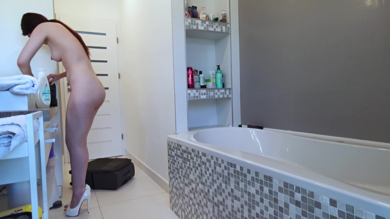 Higher The Heels: Pussy Shaved Is Much Better Than Hairy