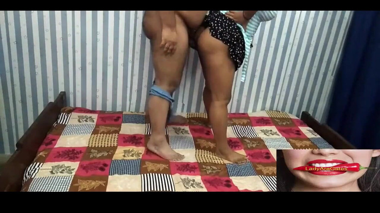 Hotty Jiya Sharmaa: Sex romantic și real în cuplu acasă