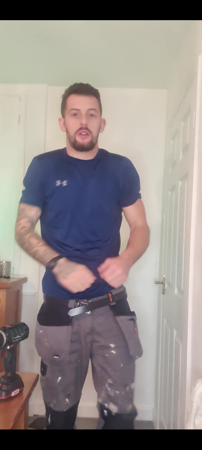 Englishtom20vip: Tonton Saya Ambil Pakaian Seragam Kerja Saya