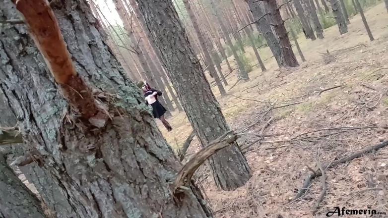 Afemeria: Masked brunette caught in the woods and sucking cock