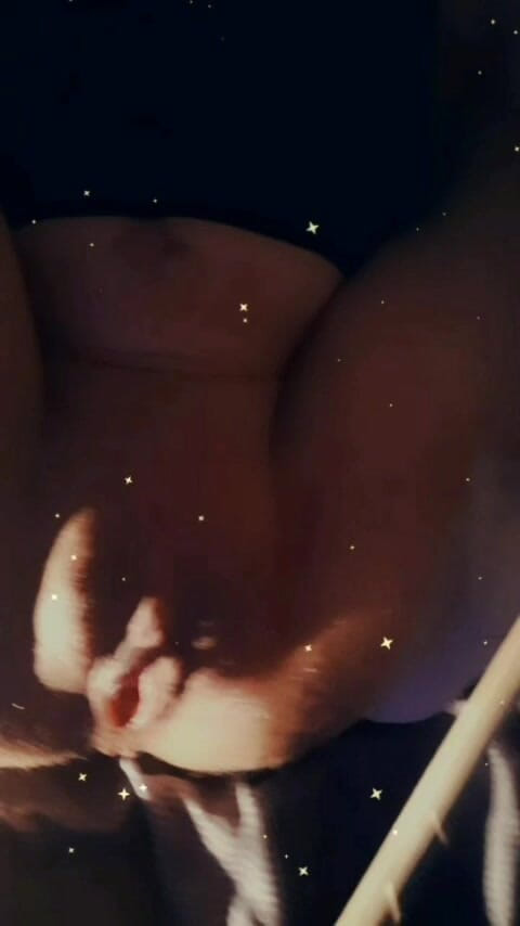 Silkyeye6969: Slapping My Pussy