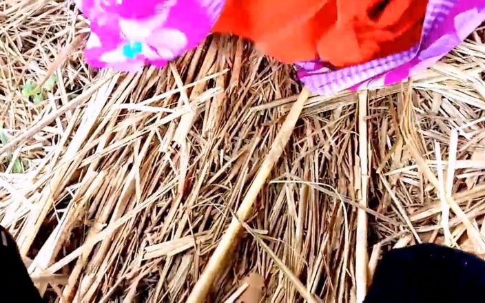 Indian lovely: Tante seksi india dientot habis-habisan sama pacarnya di hutan