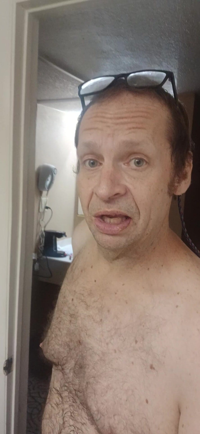 MAGLIGHTGIRL69: Pasangan matang berkongkek dalam tab mandi