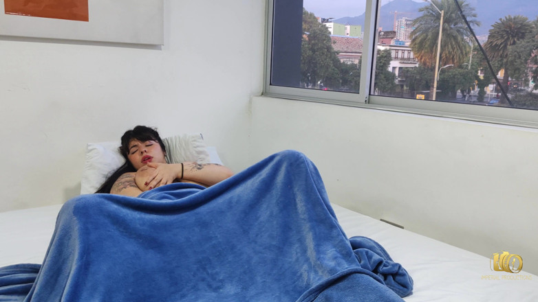 Rioc69: Rioc und ihr erster fick mit ihrer besten freundin Jenn-möpse