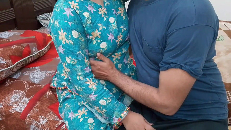 QueenbeautyQB: Nevlastní otec pracoval na poli a nevlastní bratr měl doma...