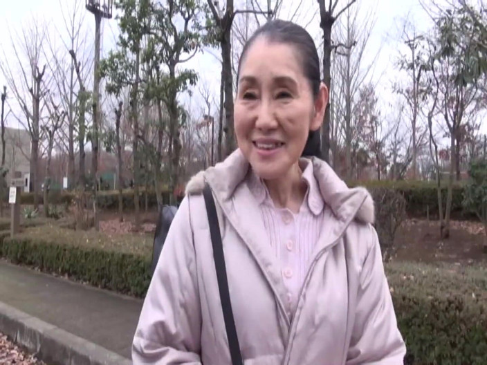 Vulture: The Old Lady at the Park Looked Bored, but It...
