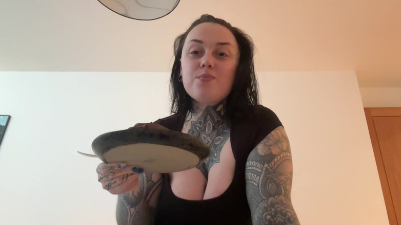 Miss Valentina: 喂你脂肪