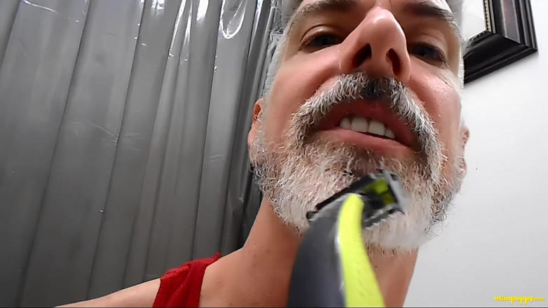 Man Puppy: 教你刮胡子 - 爸爸巨人8