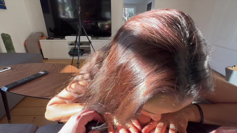 LoveAndRopes: ホットな妻が素晴らしいお尻を見せ、夫に完璧なドライブを提供する