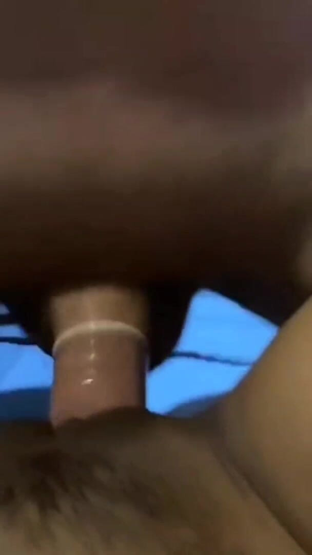 Delia Sugar: Deepthroat keras dan kongkek pepek
