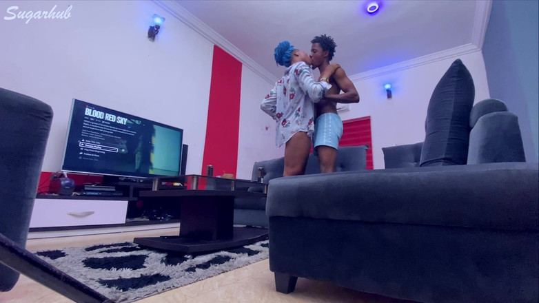 Sugarhug: Saya mengongkek pepek berkrimnya dengan ghairah