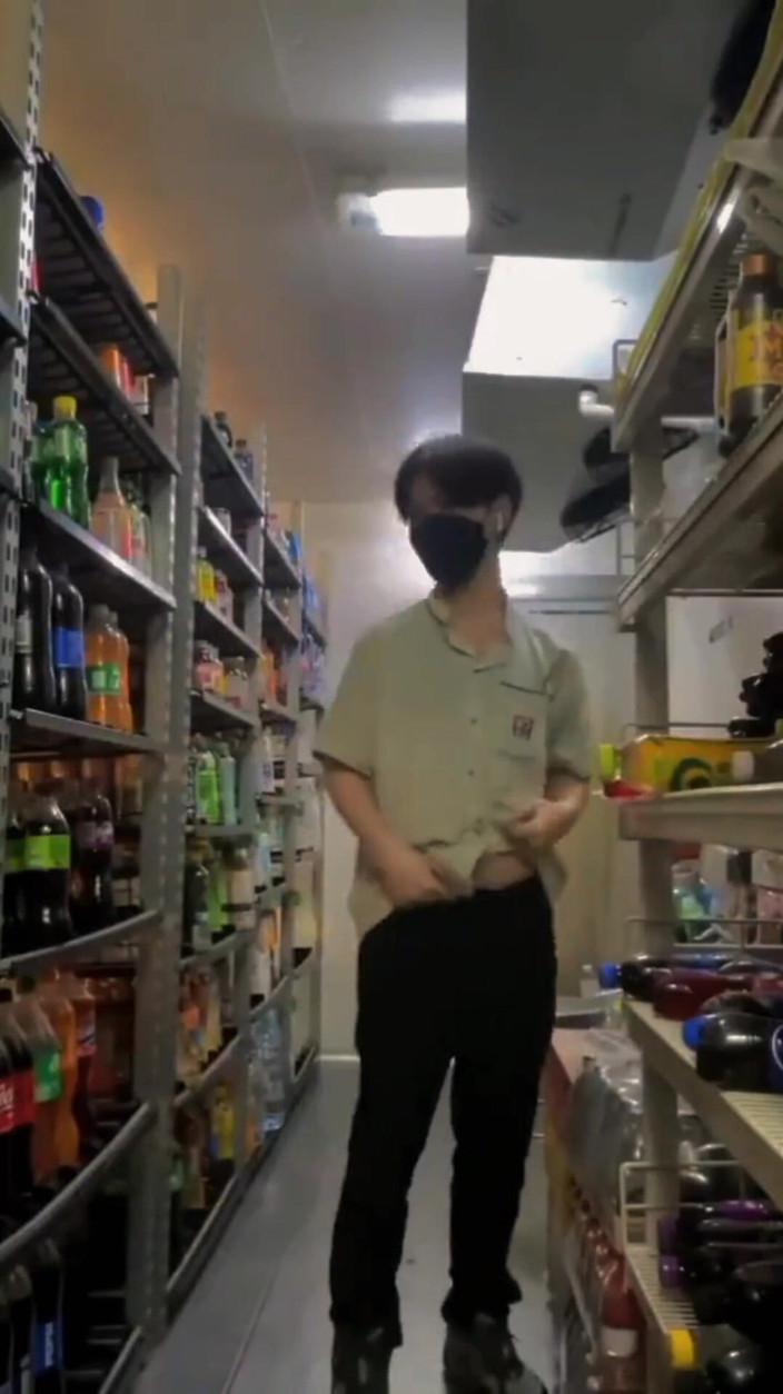 Louswee: Shopping rilassato, pensieri birichini